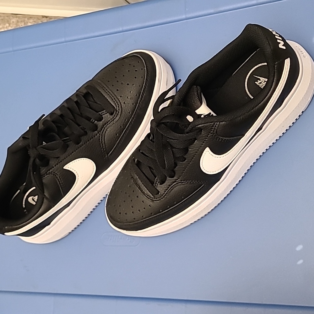 Nike womens platform shoes